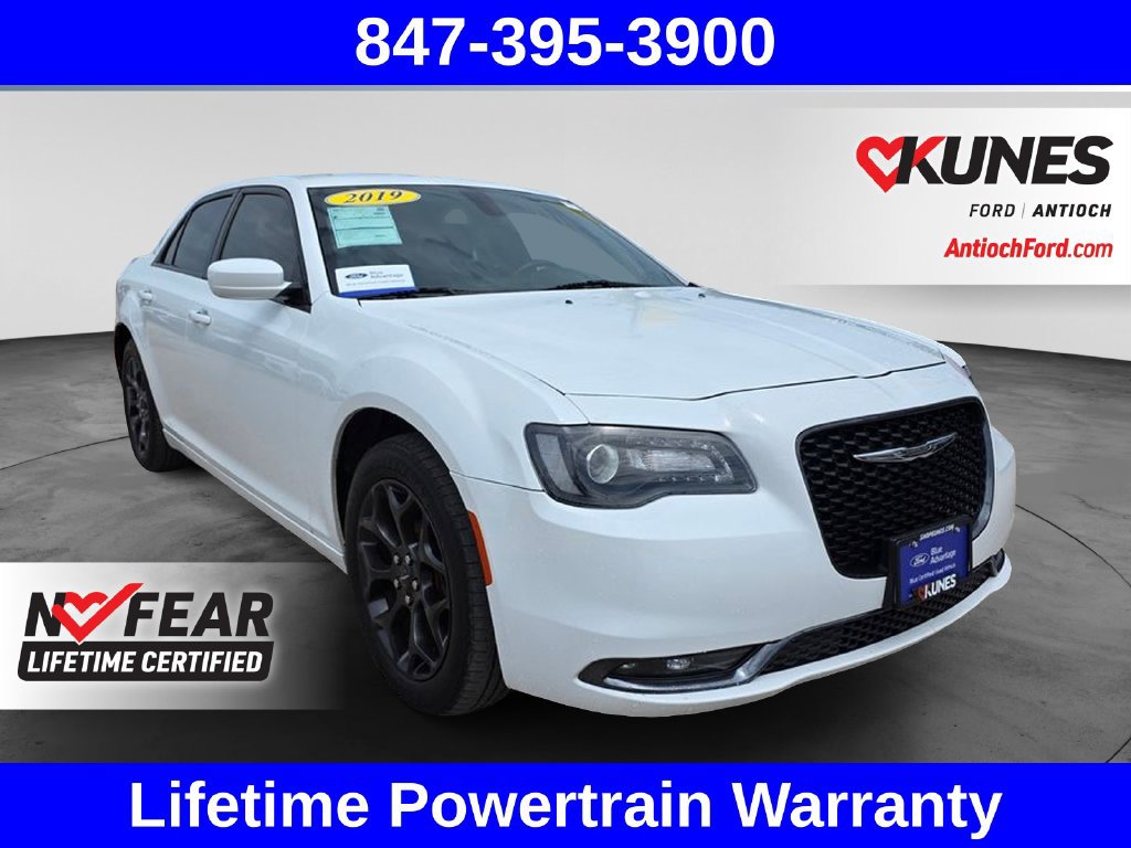 Used 2019 Chrysler 300 S