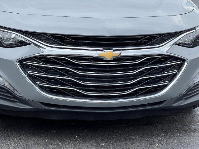 Used 2025 Chevrolet Malibu LT FWD image 33