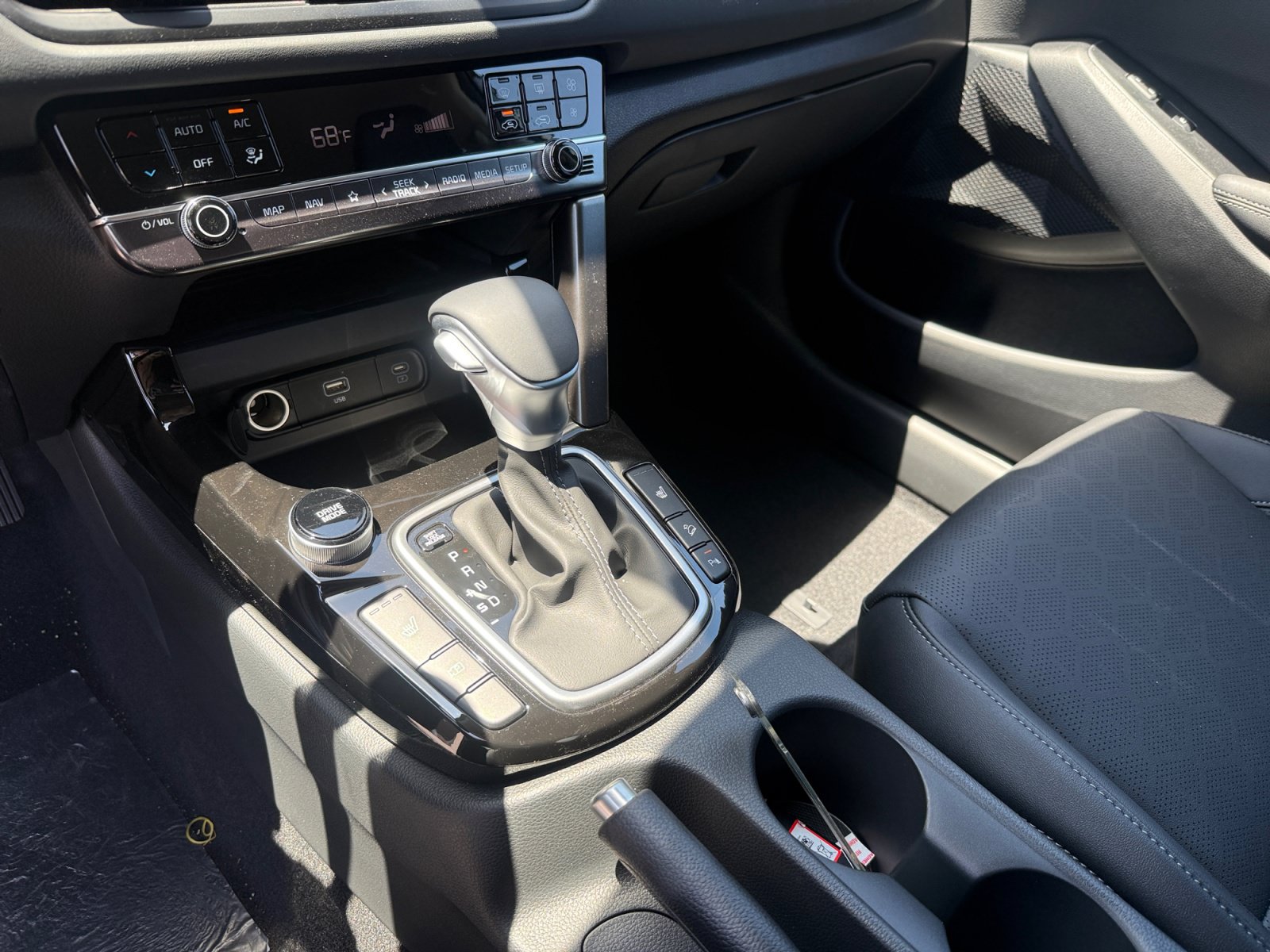 New 2026 Kia Seltos EX FWD image 13