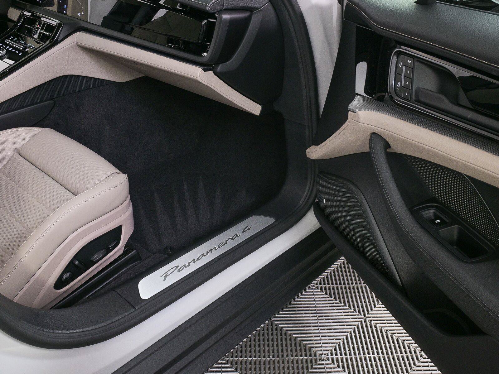 New 2026 Porsche Panamera image 23