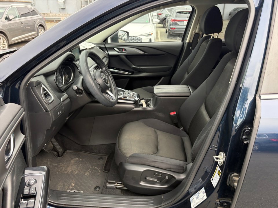 Used 2018 MAZDA CX-9 Sport image 30