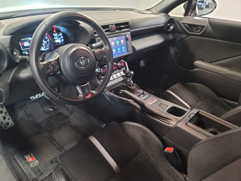 Used 2023 Toyota GR86 Premium image 18