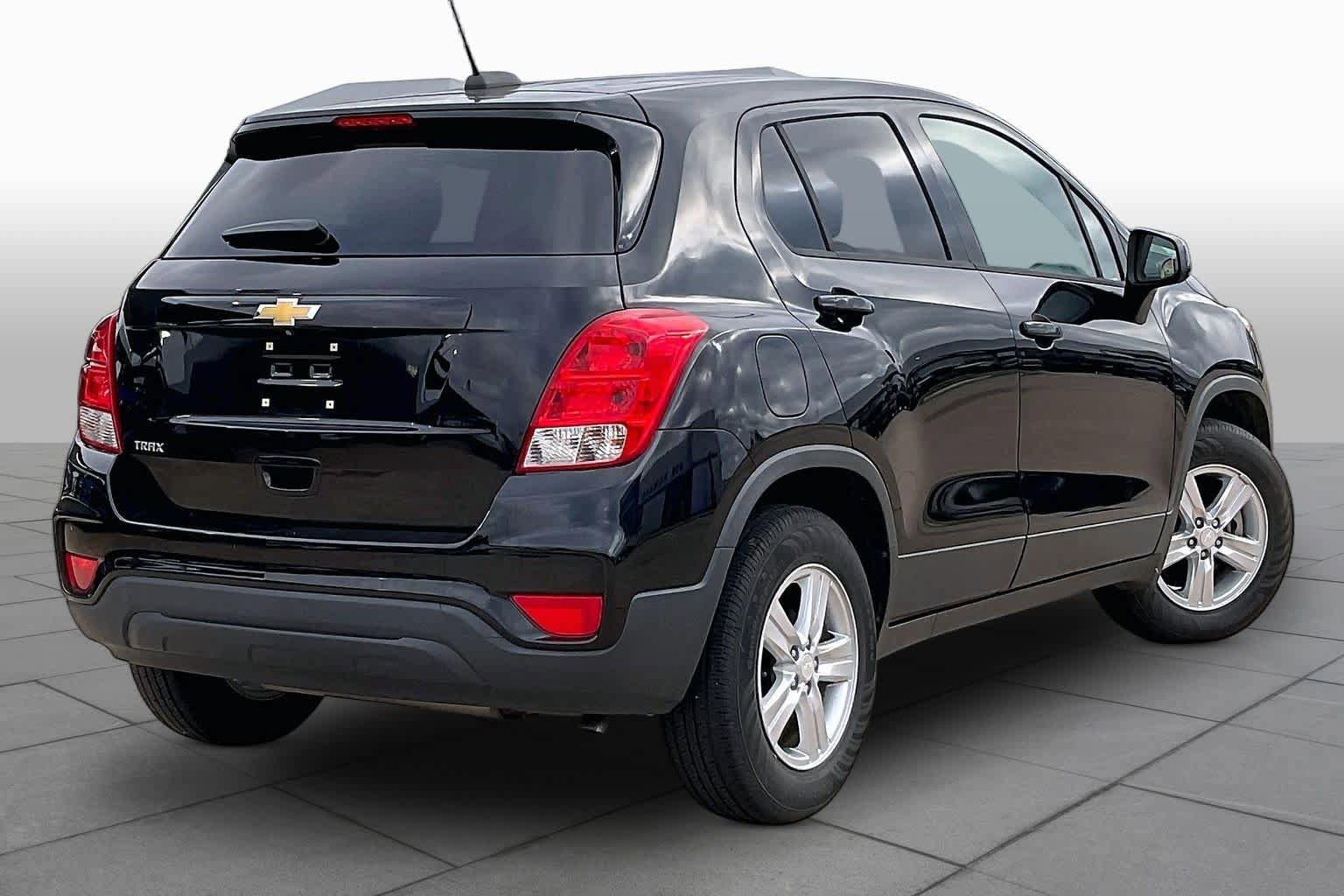 Used 2019 Chevrolet Trax LS w/ Tint and Cruise Package FWD image 14