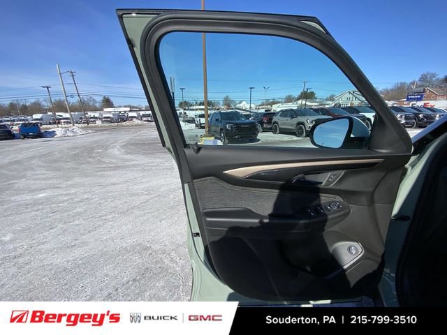 Certified 2025 Chevrolet TrailBlazer ACTIV w/ Convenience Package image 26