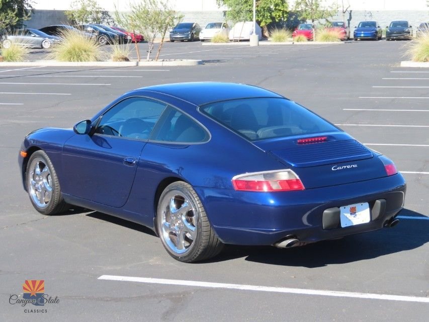 Used 2001 Porsche 911 Carrera image 10