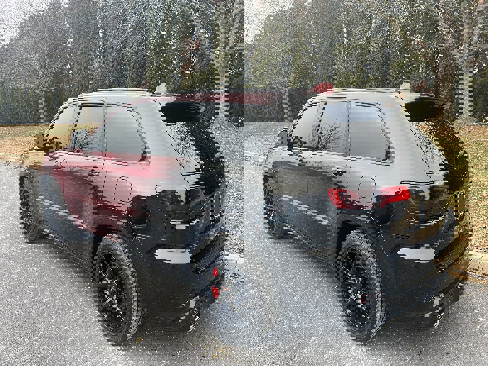 Used 2018 Jeep Grand Cherokee SRT image 48