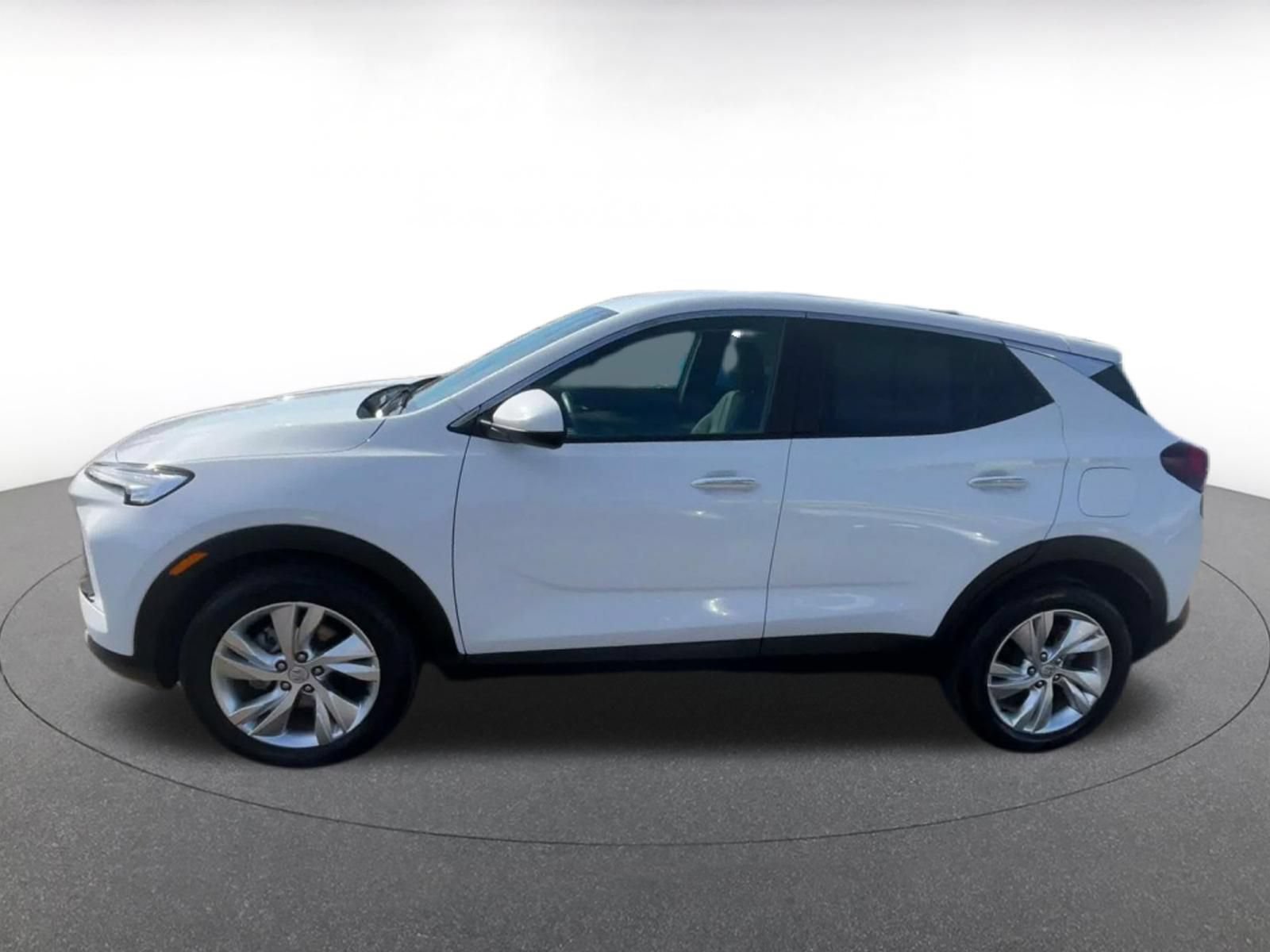 Used 2025 Buick Encore GX Preferred FWD image 8