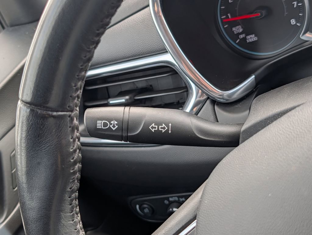 Used 2019 Chevrolet Equinox LT image 28