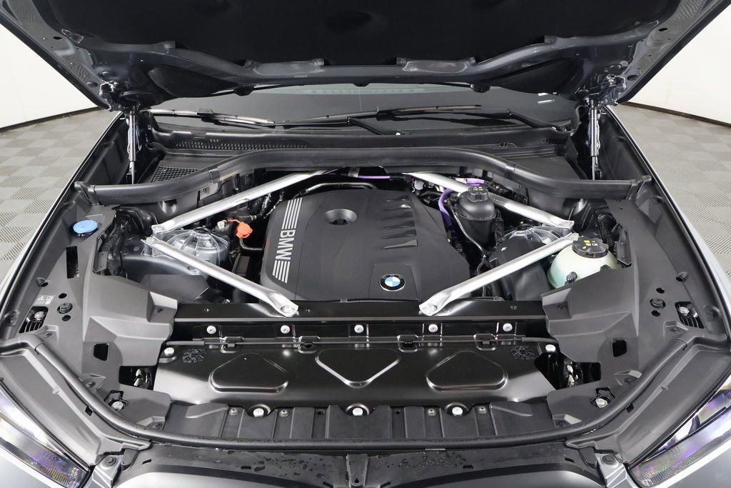 New 2026 BMW X5 xDrive40i w/ M Sport Package image 9