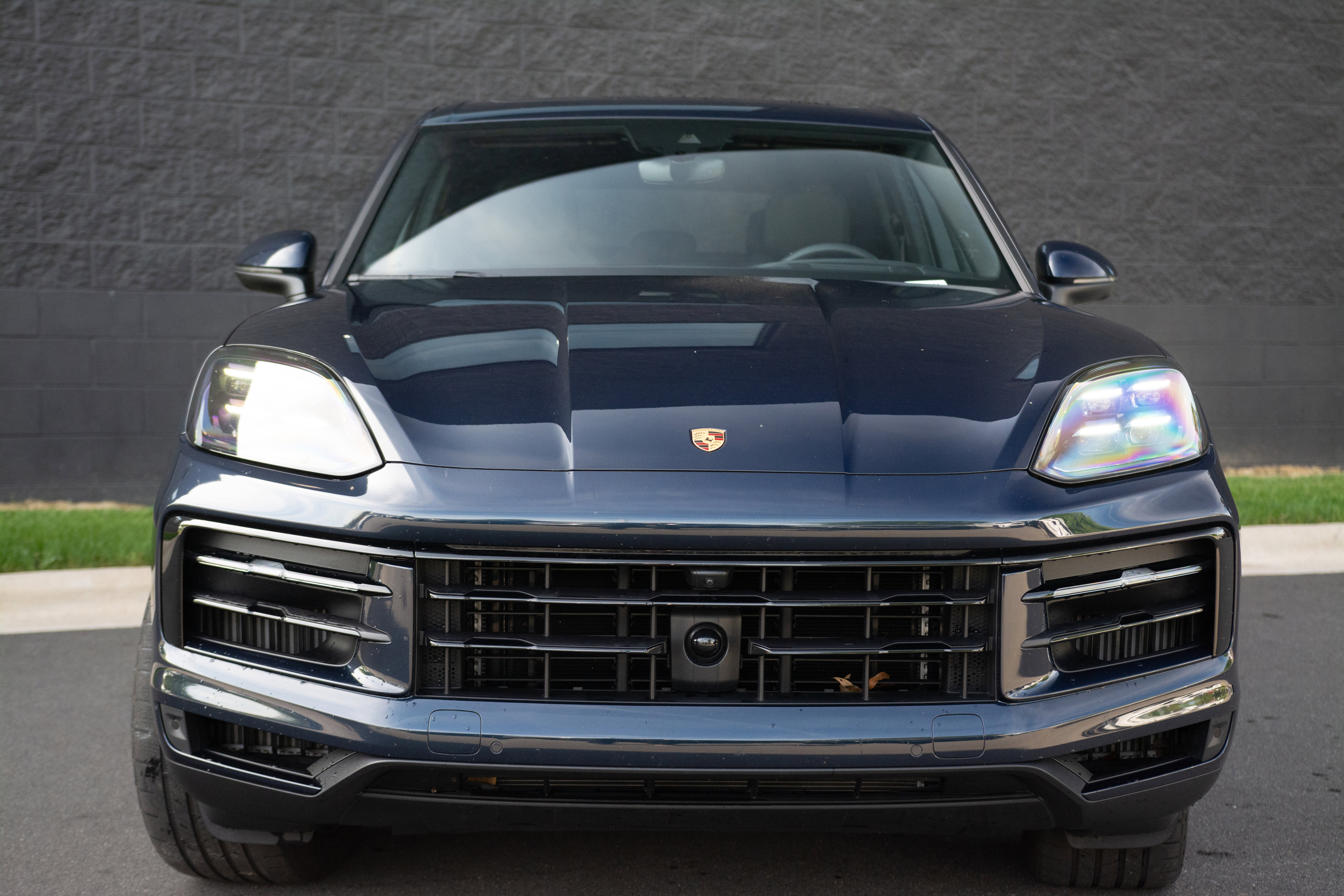 Certified 2025 Porsche Cayenne E-Hybrid image 10