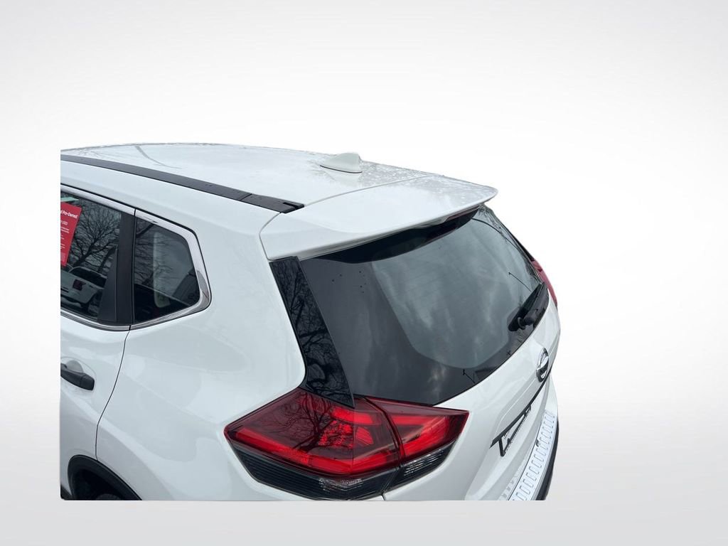 Certified 2020 Nissan Rogue S image 35