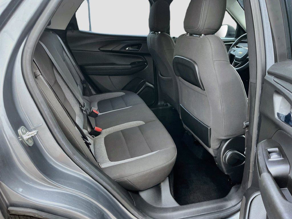 Used 2021 Chevrolet TrailBlazer LS w/ LPO, Blackout Package FWD image 24