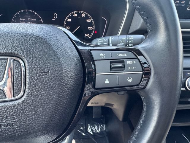 Used 2023 Honda Pilot Touring image 14