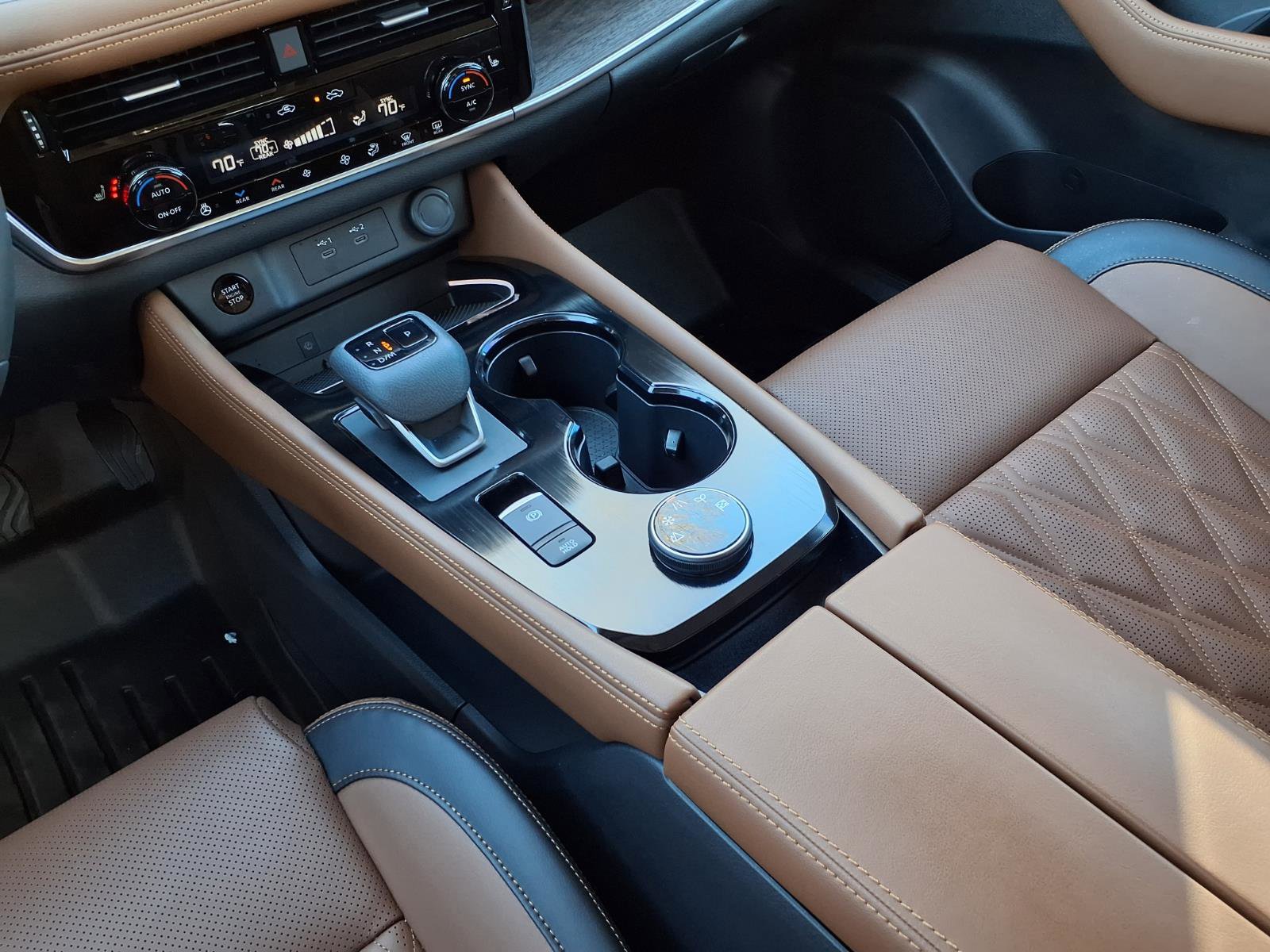 Certified 2025 Nissan Rogue Platinum w/ Tech Package image 16