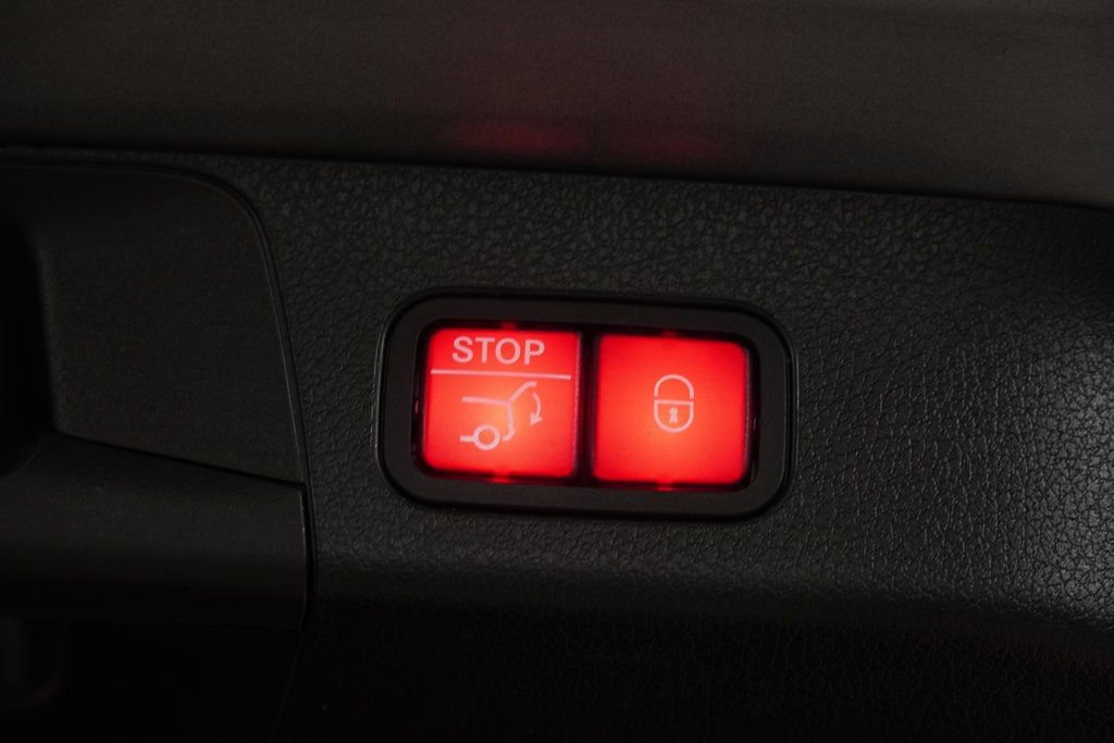 Used 2020 Mercedes-Benz GLB 250 4MATIC image 10