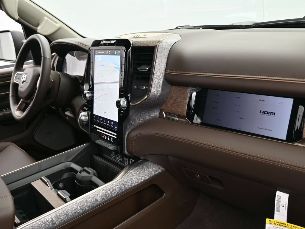 Used 2025 RAM 1500 Limited AWD/4WD image 32