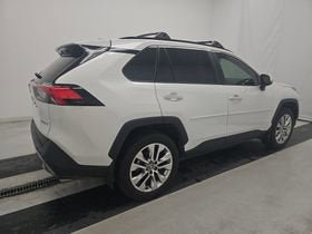 Used 2025 Toyota RAV4 Limited FWD image 3