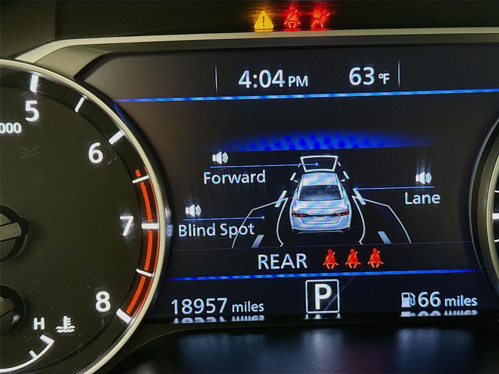 Used 2025 Nissan Altima 2.5 SV FWD image 18