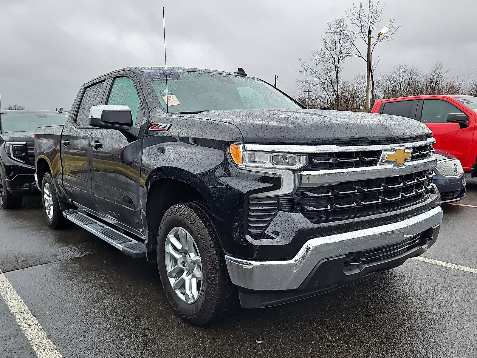 Certified 2022 Chevrolet Silverado 1500 LT w/ Z71 Off-Road Package image 1