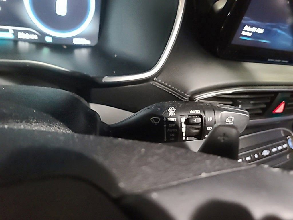 Certified 2022 Hyundai Santa Fe Limited w/ Cargo Package image 15