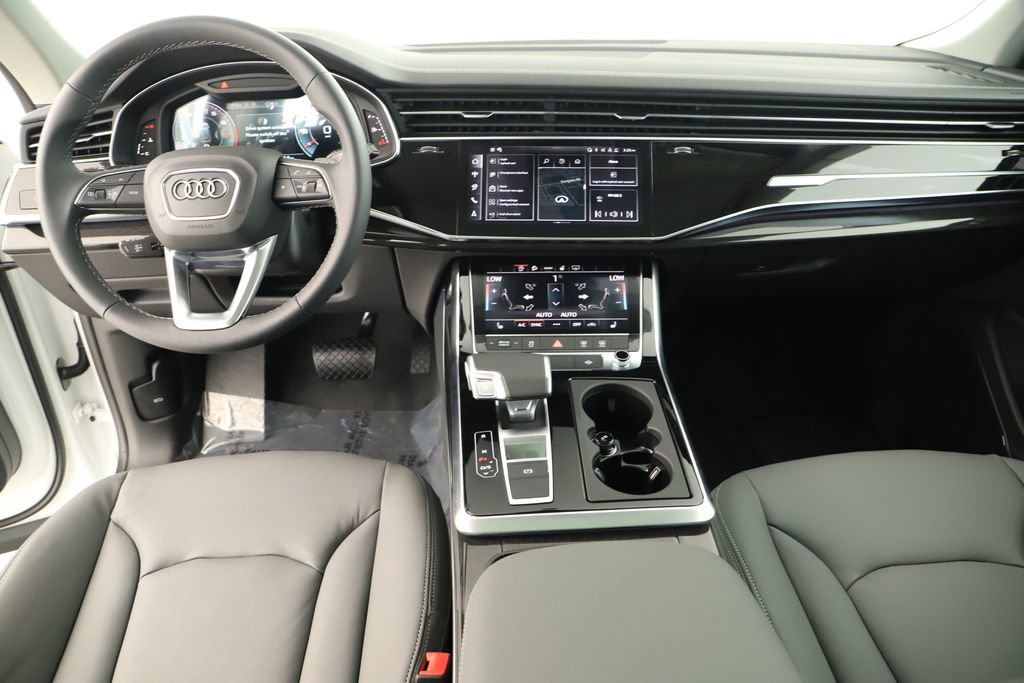 New 2026 Audi Q8 Premium image 18