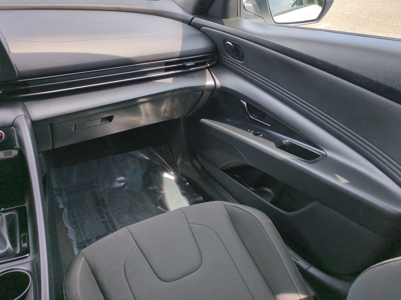 Used 2026 Hyundai Elantra Sport FWD image 16