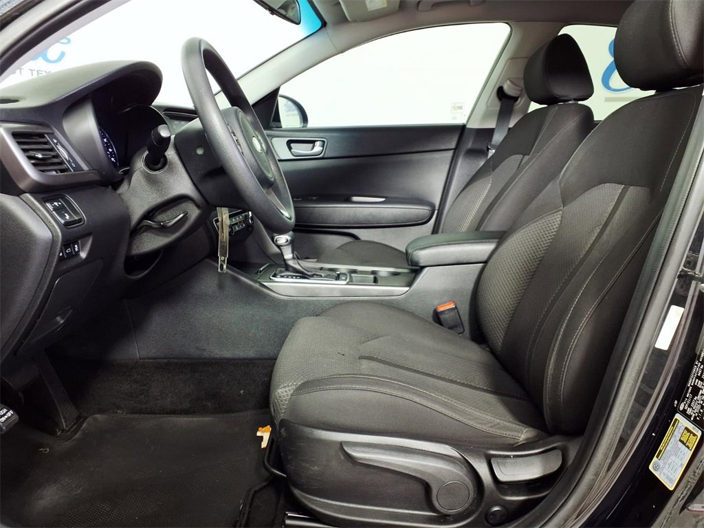 Used 2018 Kia Optima LX image 9