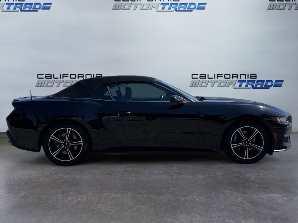 Used 2024 Ford Mustang Premium RWD image 4