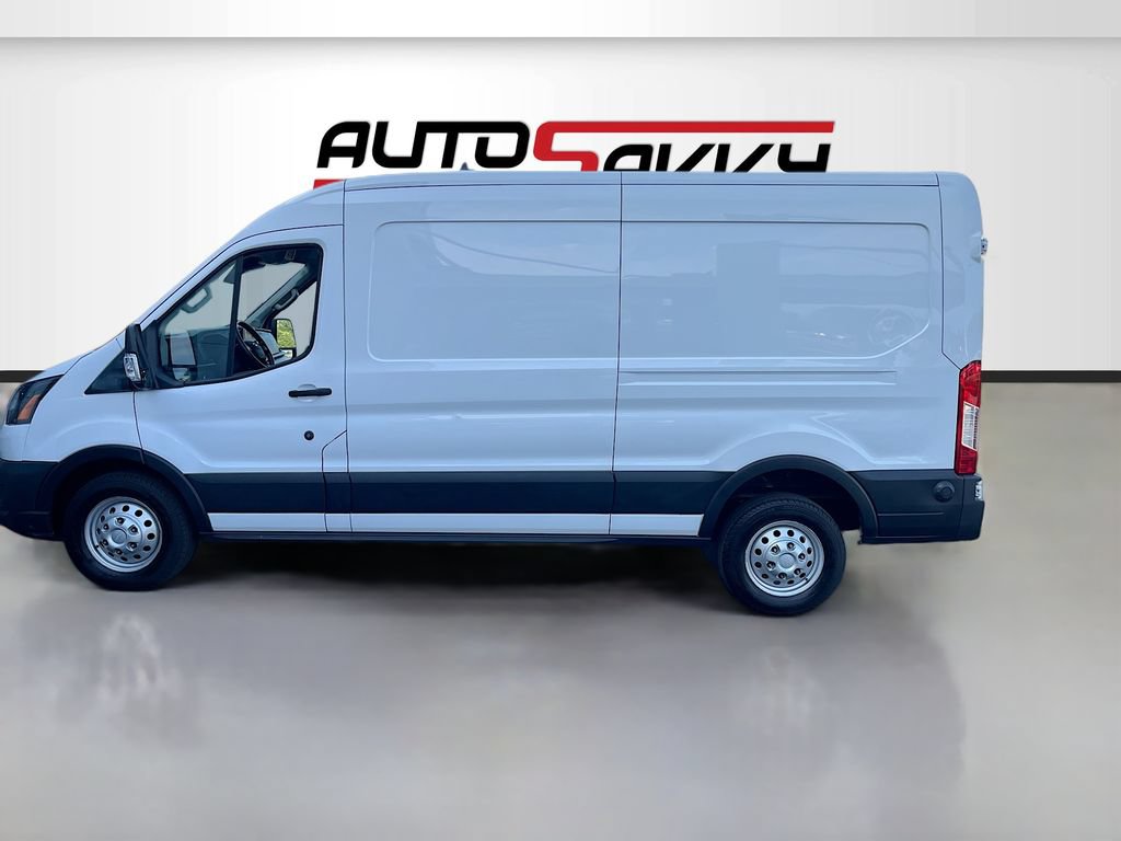 Used 2024 Ford Transit 250 148 Medium Roof Extended AWD image 4