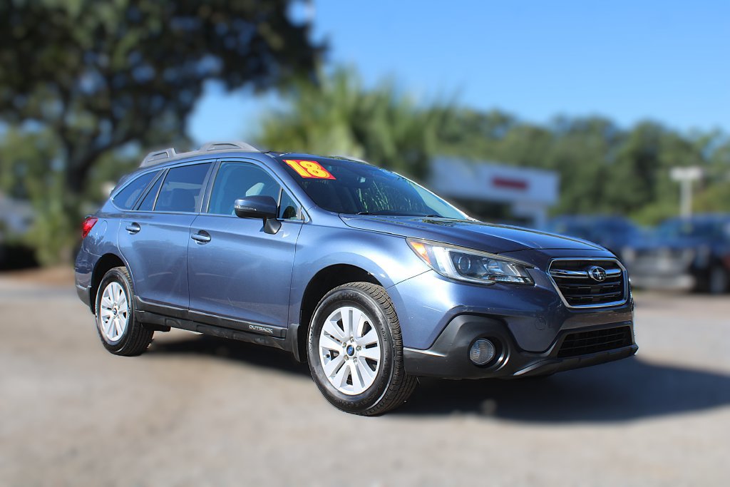 Used 2018 Subaru Outback 2.5i Premium AWD/4WD image 3