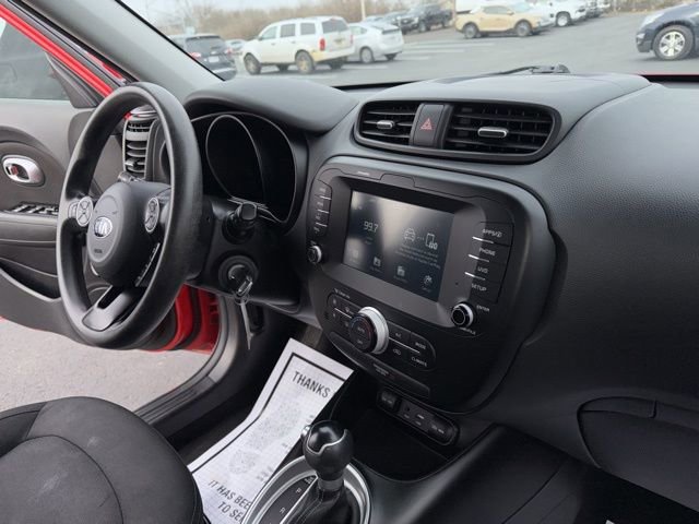 Used 2018 Kia Soul + image 19