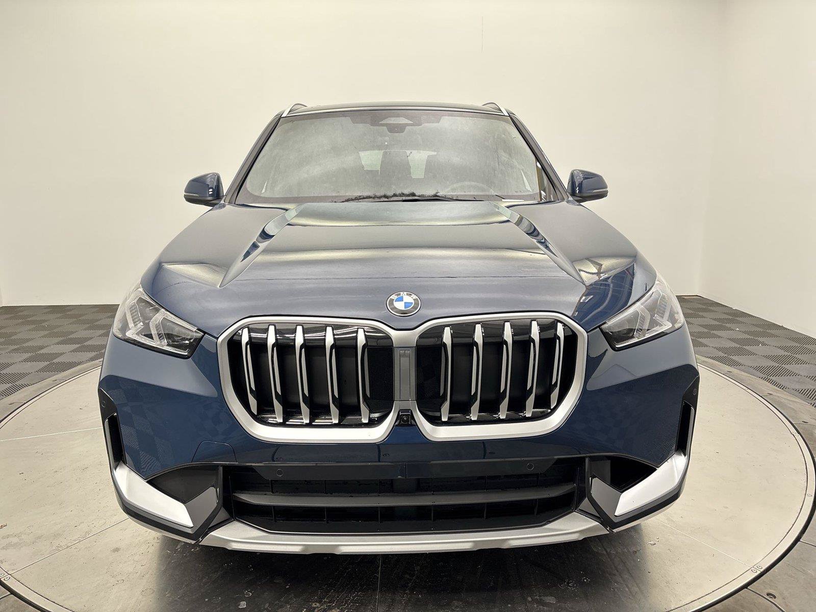 New 2027 BMW X1 xDrive28i AWD/4WD image 14