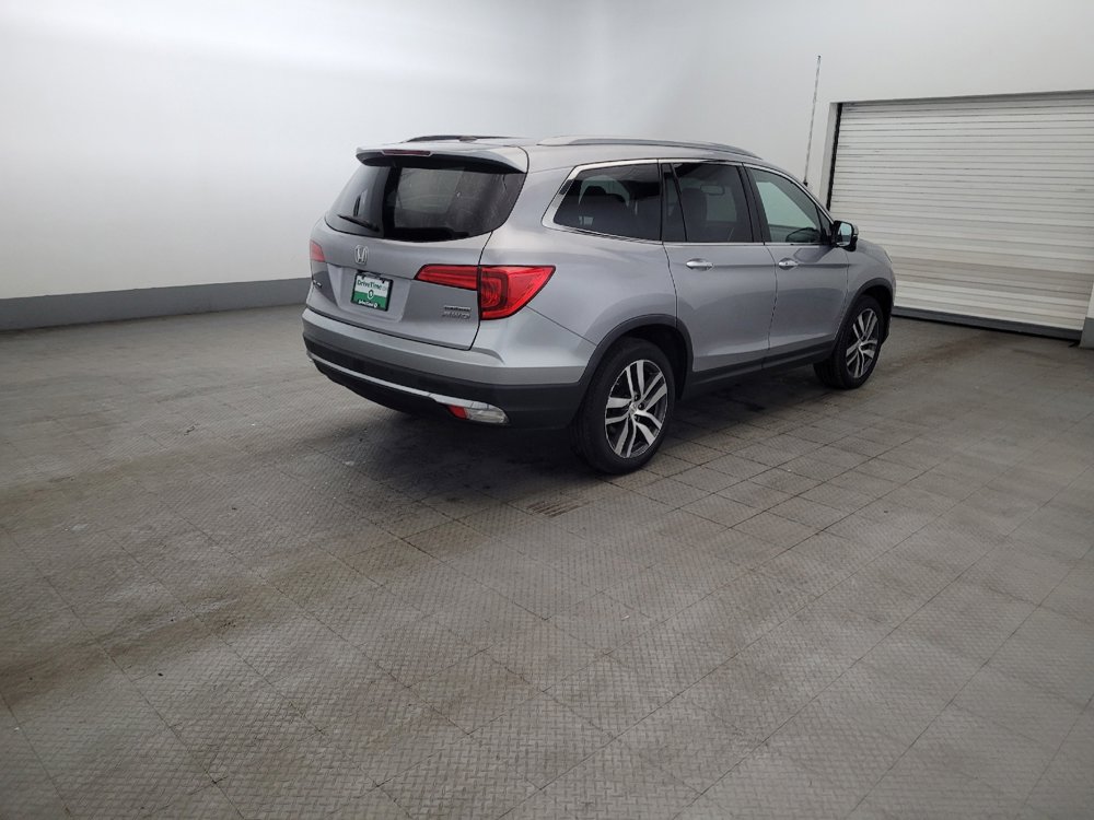 Used 2018 Honda Pilot Touring image 9