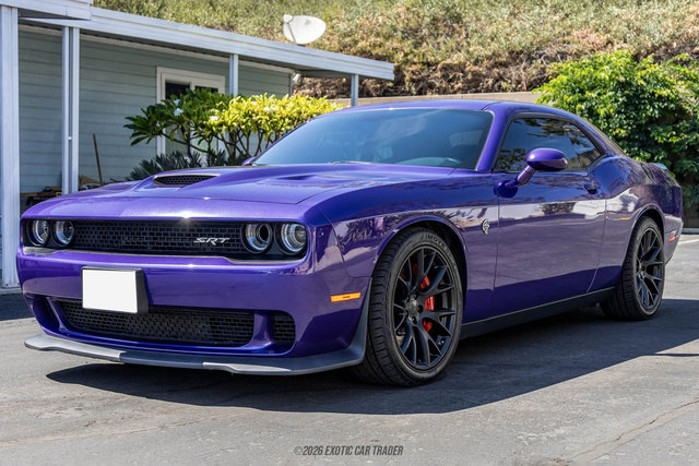 Used 2016 Dodge Challenger SRT Hellcat RWD image 14
