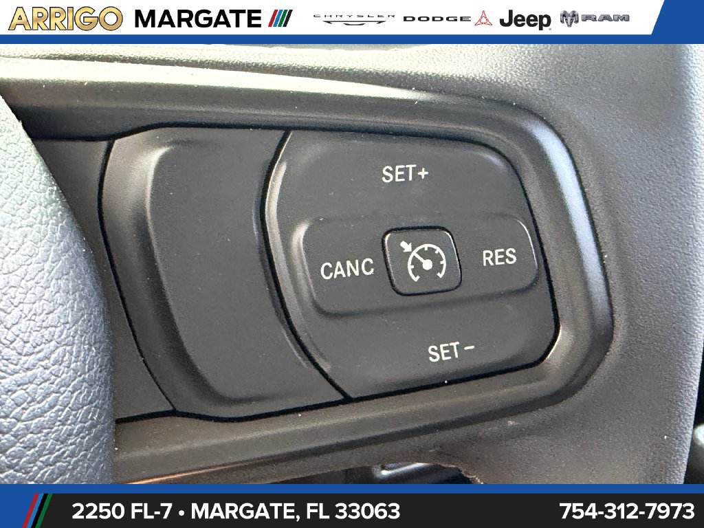 Used 2023 Jeep Gladiator Sport AWD/4WD image 27