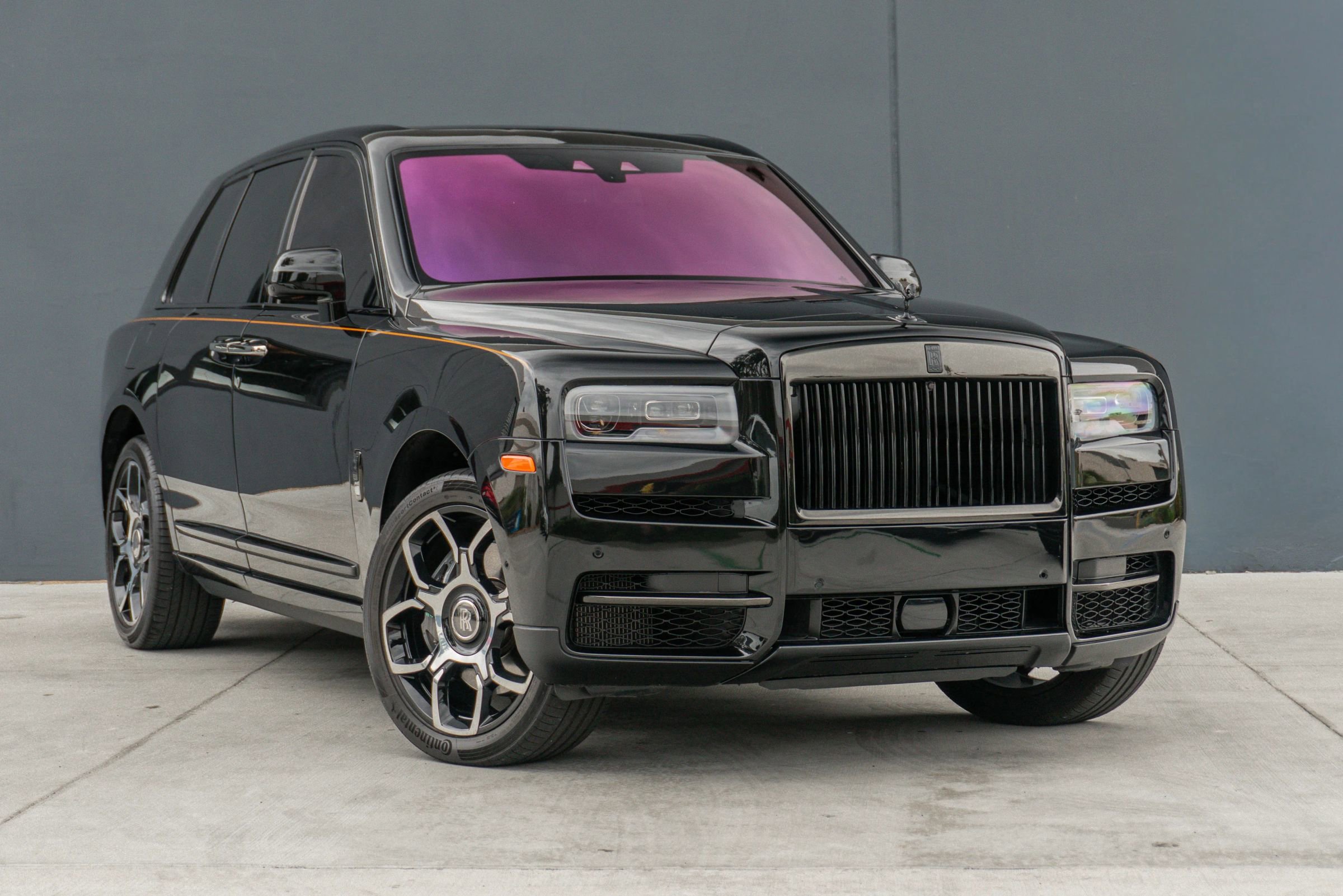 Used 2023 Rolls-Royce Cullinan Black Badge w/ Leather Finishing Pack image 5