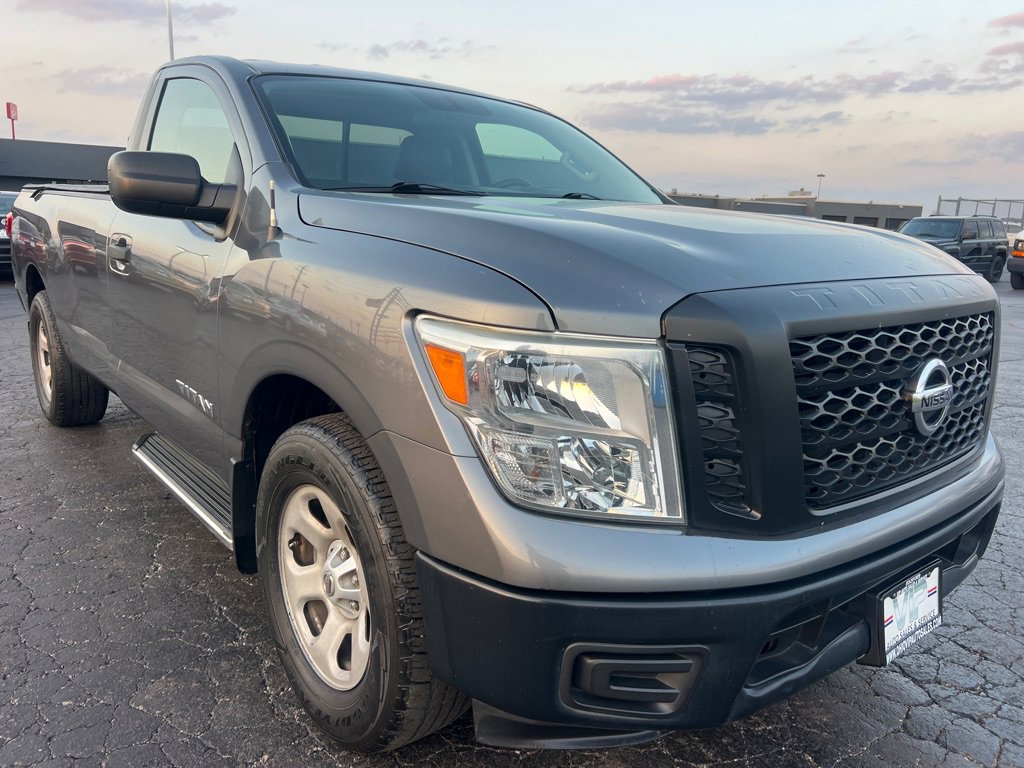 Used 2017 Nissan Titan S RWD image 1