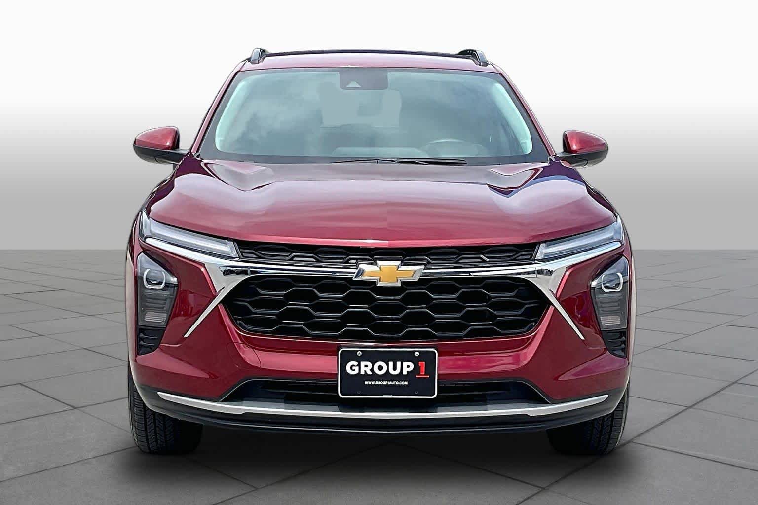 Used 2024 Chevrolet Trax LT FWD image 4