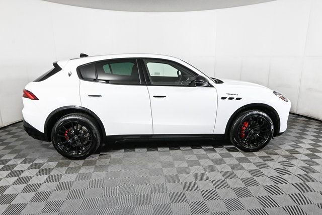 New 2025 Maserati Grecale Folgore AWD/4WD image 6