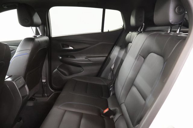 Used 2025 Buick Envista Sport Touring w/ Convenience I Package FWD image 32
