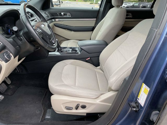 Used 2018 Ford Explorer XLT FWD image 11