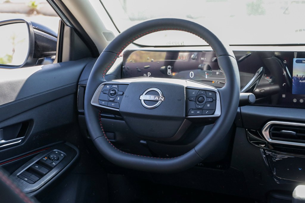 New 2027 Nissan Sentra SR FWD image 25