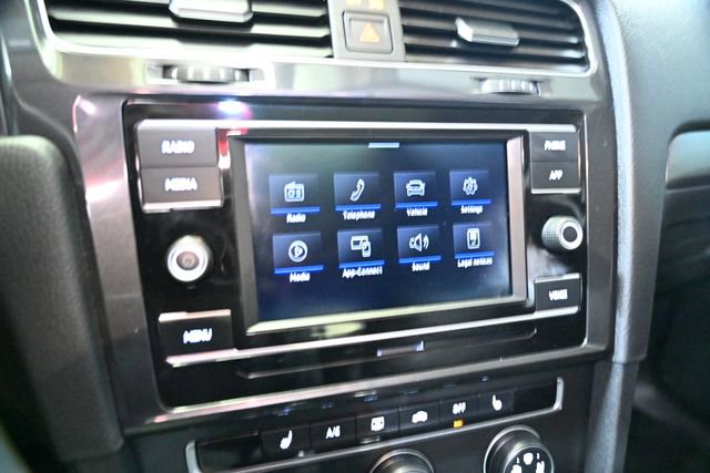 Used 2020 Volkswagen Golf 1.4T TSI image 30