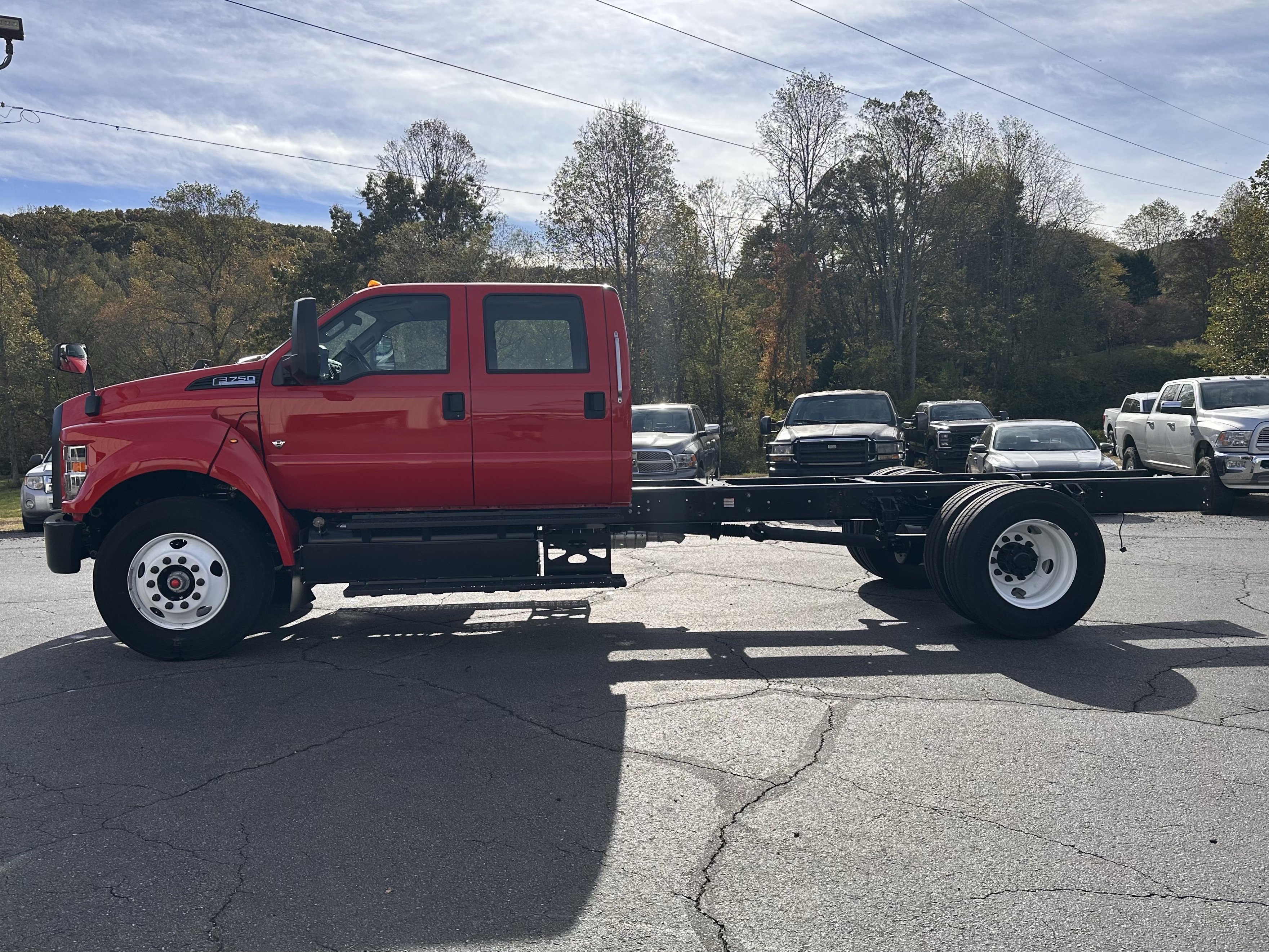 Used 2026 Ford F750 2WD Crew Cab Super Duty image 1
