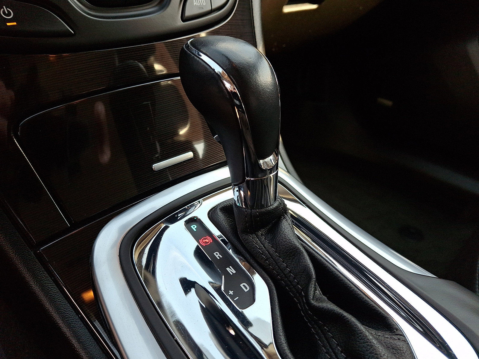 Used 2017 Buick Regal Premium w/ Driver Confidence Package #1 image 16