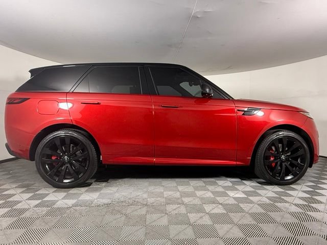 Used 2024 Land Rover Range Rover Sport Dynamic SE AWD/4WD image 9