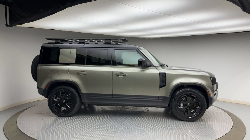 Certified 2025 Land Rover Defender 110 S AWD/4WD image 9