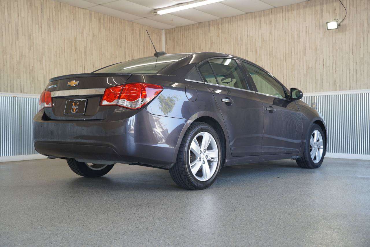 Used 2015 Chevrolet Cruze Diesel FWD image 10