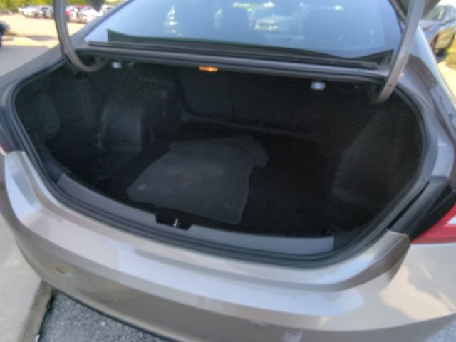 Used 2023 Chevrolet Malibu LT FWD image 33