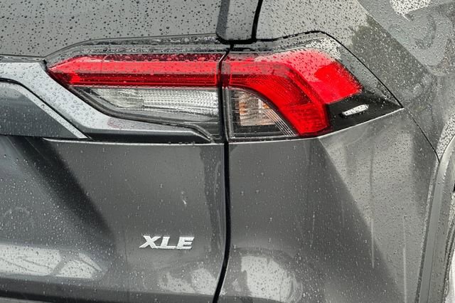 Certified 2025 Toyota RAV4 XLE FWD image 32